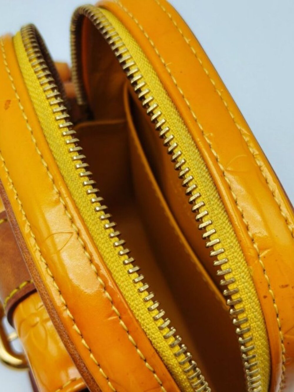 Louis Vuitton Christie PM Monogram Vernis Yellow Patent Leather Crossbody Bag - Picture 4 of 14